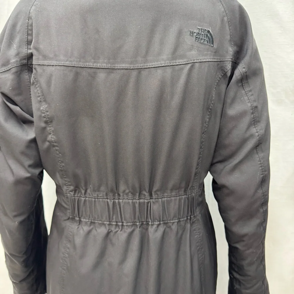 The North Face classic women’s Hyvent parka medium black - Picture 9 of 10
